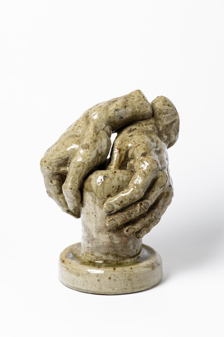 André Rozay, sculpture de mains, c. 1948. Donation 2022, musée de La Borne